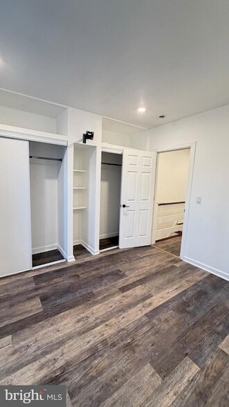 Building Photo - 2088 Pickwick St