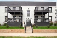 Building Photo - 1329 E Market St