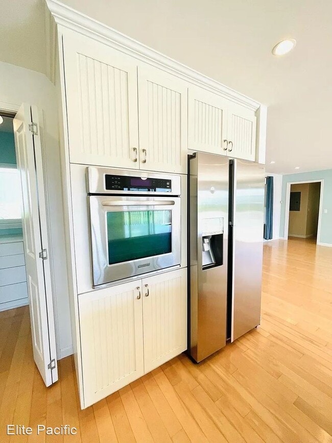 Building Photo - 4 br, 2 bath House - 1342 Mokolea Dr.