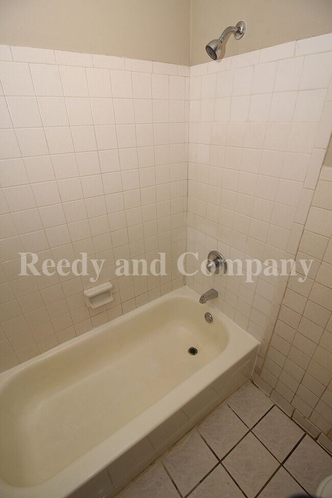 Building Photo - 4780 Hillbrook Rd