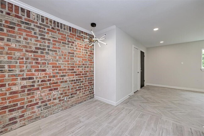 Building Photo - 1747 Wroxton Ct