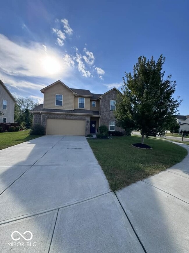 Building Photo - 17706 Arryne Dr E