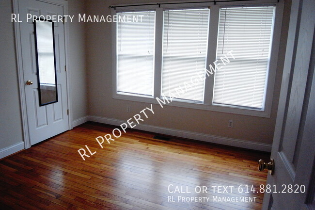 Building Photo - Renting for the 25-26 school year-Spacious...