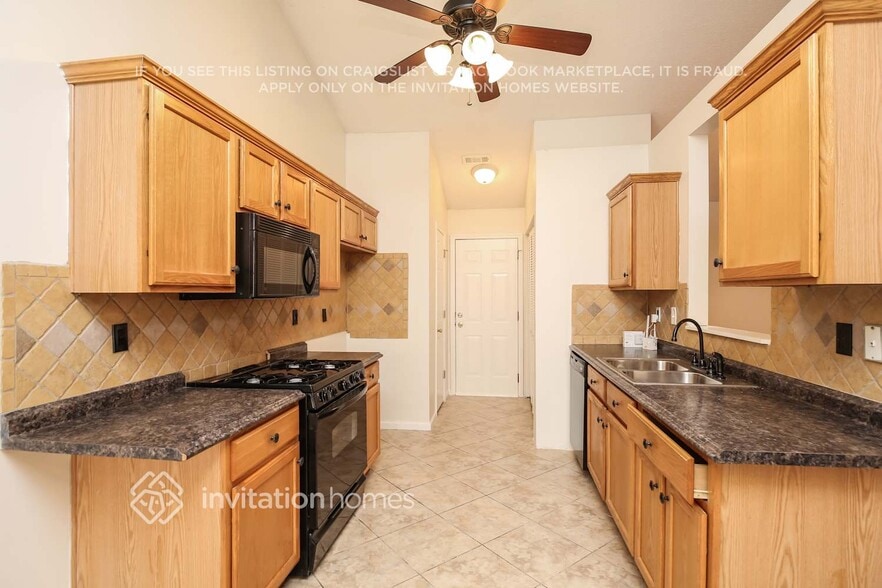 Building Photo - 5700 River Ridge Ln