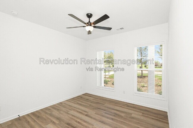 Building Photo - 32 Nickel Dr