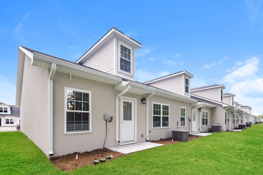 Building Photo - 1003 Walker Point Way