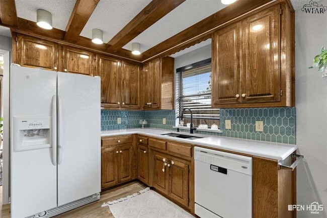 Building Photo - 1510 Bentwood Dr