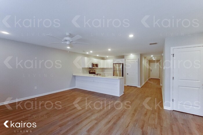 Building Photo - 15 Bungalow Cir