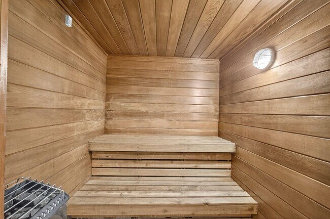 Building Photo - 1801 N Flagler Dr