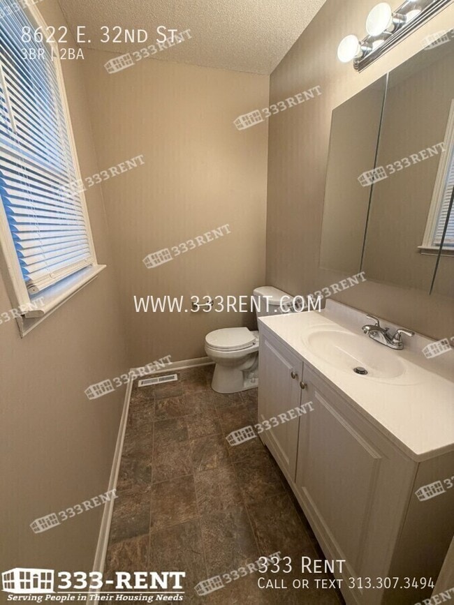 Building Photo - 8622 E 32nd St