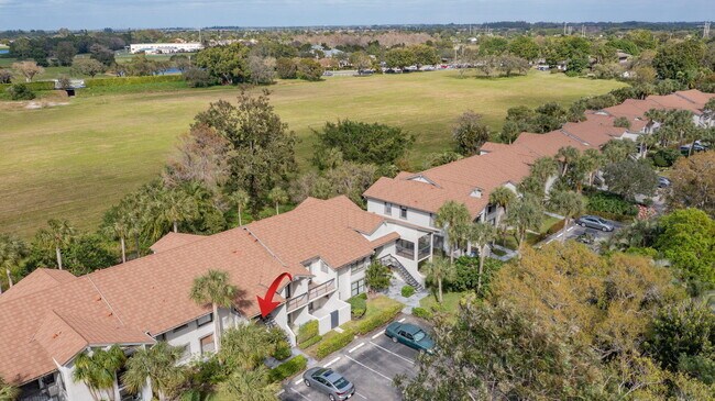 Building Photo - 11355 Pond View Dr