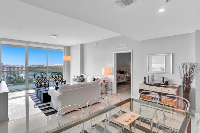 Building Photo - 400 Sunny Isles Blvd