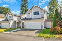Building Photo - Spacious 3-Bed, 2.5-Bath Townhome in Prime Puyallup Location