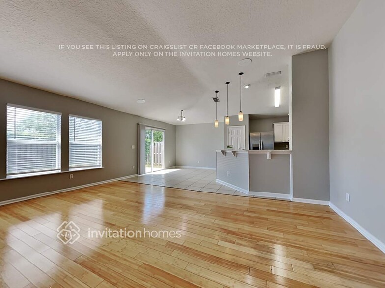 Building Photo - 650 MacKenzie Cir