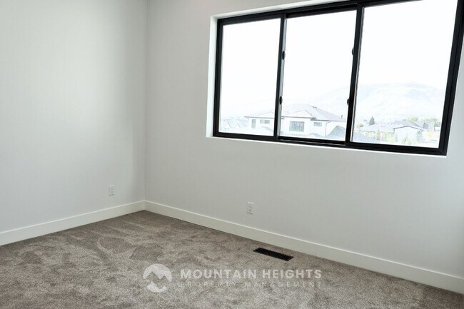 Building Photo - 6552 Timber Ranch Dr