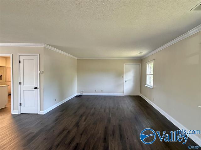 Building Photo - 1208 SE Willowbrook Dr