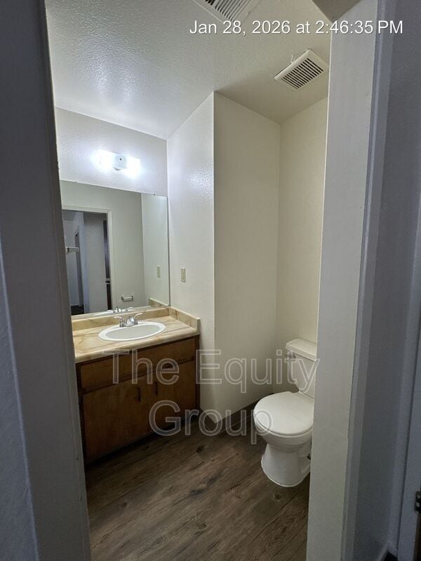 Building Photo - 1270 Tustin Cir