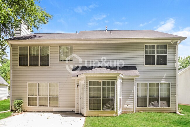 Building Photo - Fantastic 4bd/2.5ba home! Coming soon!
