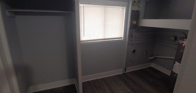 Building Photo - 5955 N 79th St