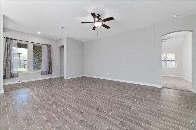 Building Photo - 11127 Bluewater Lagoon Cir