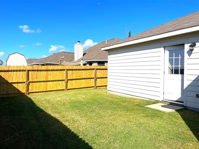 Building Photo - 625 26th Ave N