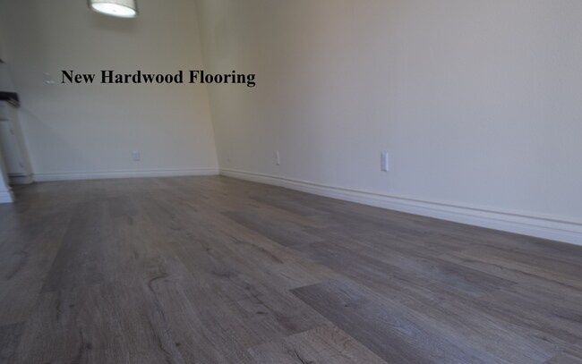 Building Photo - 14033 Bessemer St