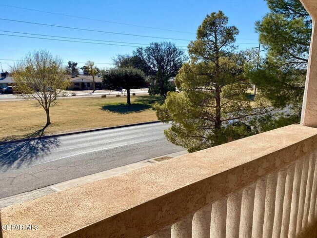 Building Photo - 7409 Edgemere Blvd