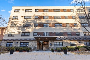 Building Photo - 535 W Aldine