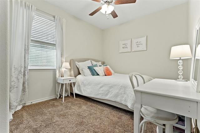 Building Photo - 2157 Miramar Dr