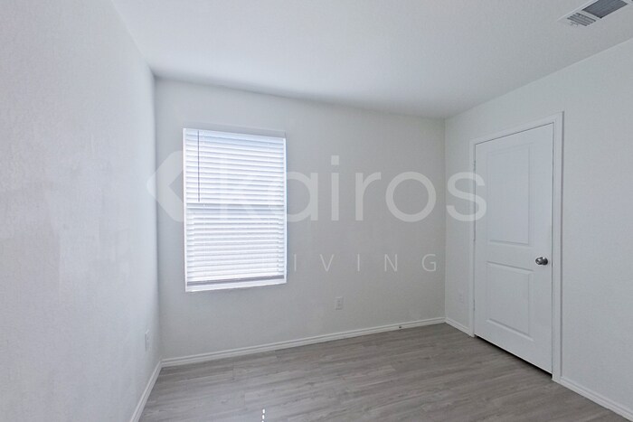 Building Photo - 14318 Calaveras Creek