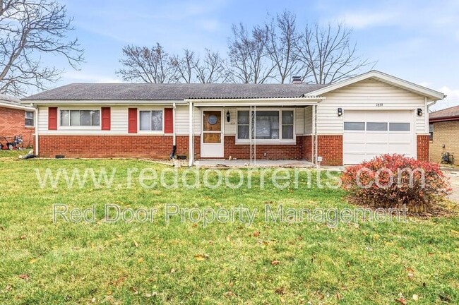 Primary Photo - 1839 Fowler St