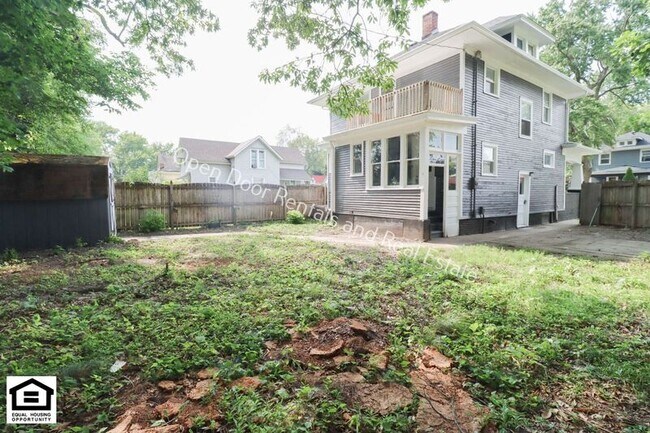 Building Photo - 1109 Park Ave