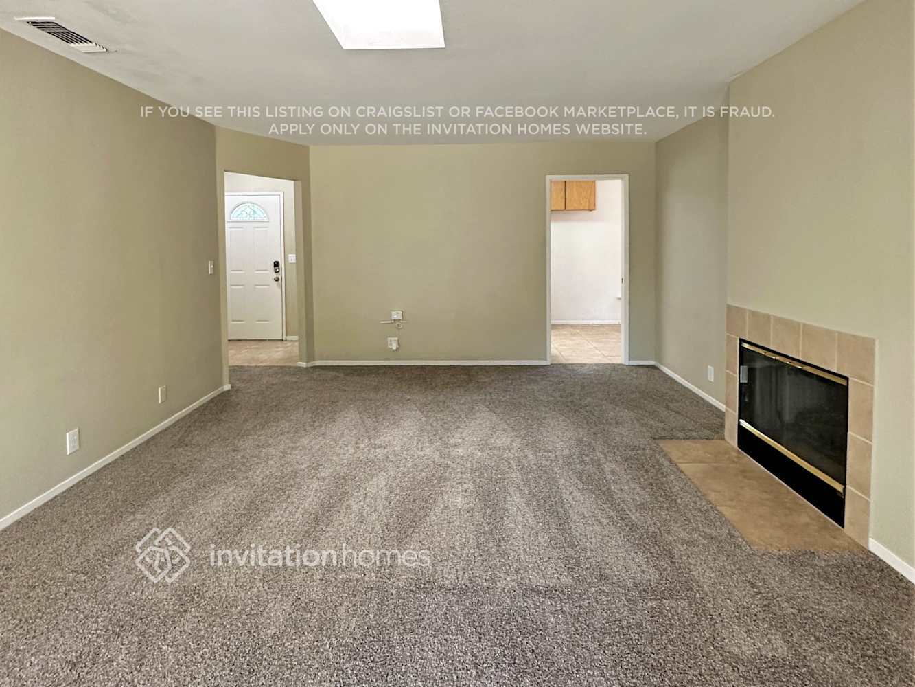 Building Photo - 1520 Gladstone Dr