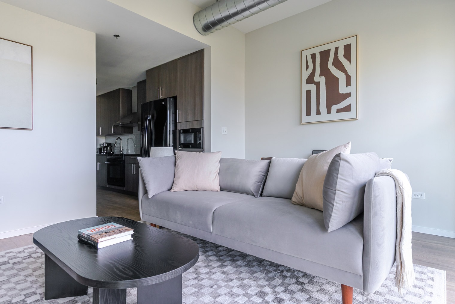 Building Photo - 211 W Scott St