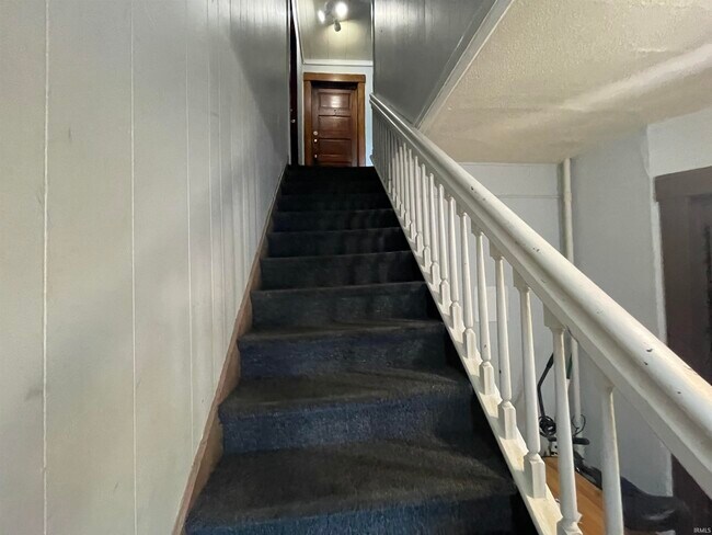 Building Photo - 423 S Fess Ave