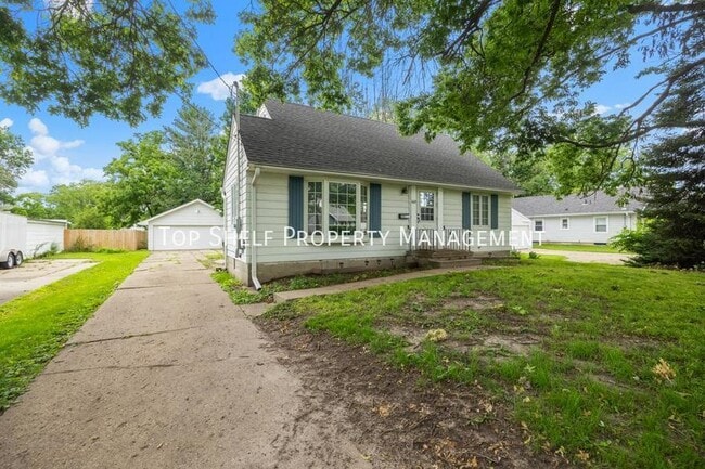 Primary Photo - 3609 56th St