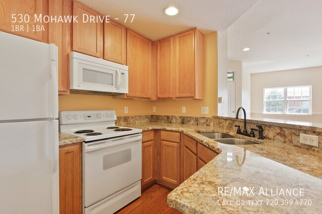 Building Photo - 530 Mohawk Dr