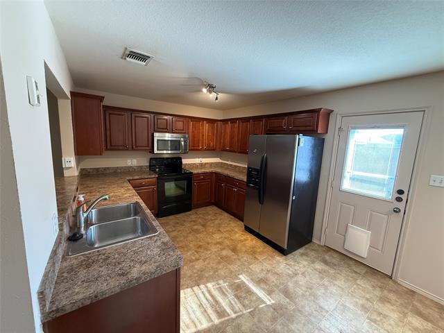 Building Photo - 5031 Mountain Spring Trail