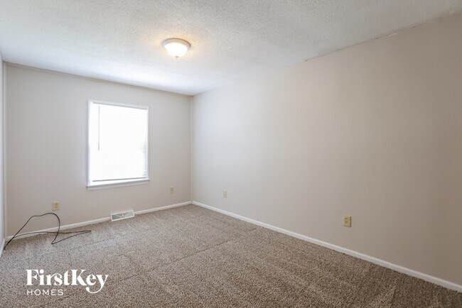 Building Photo - 8405 E 47th St