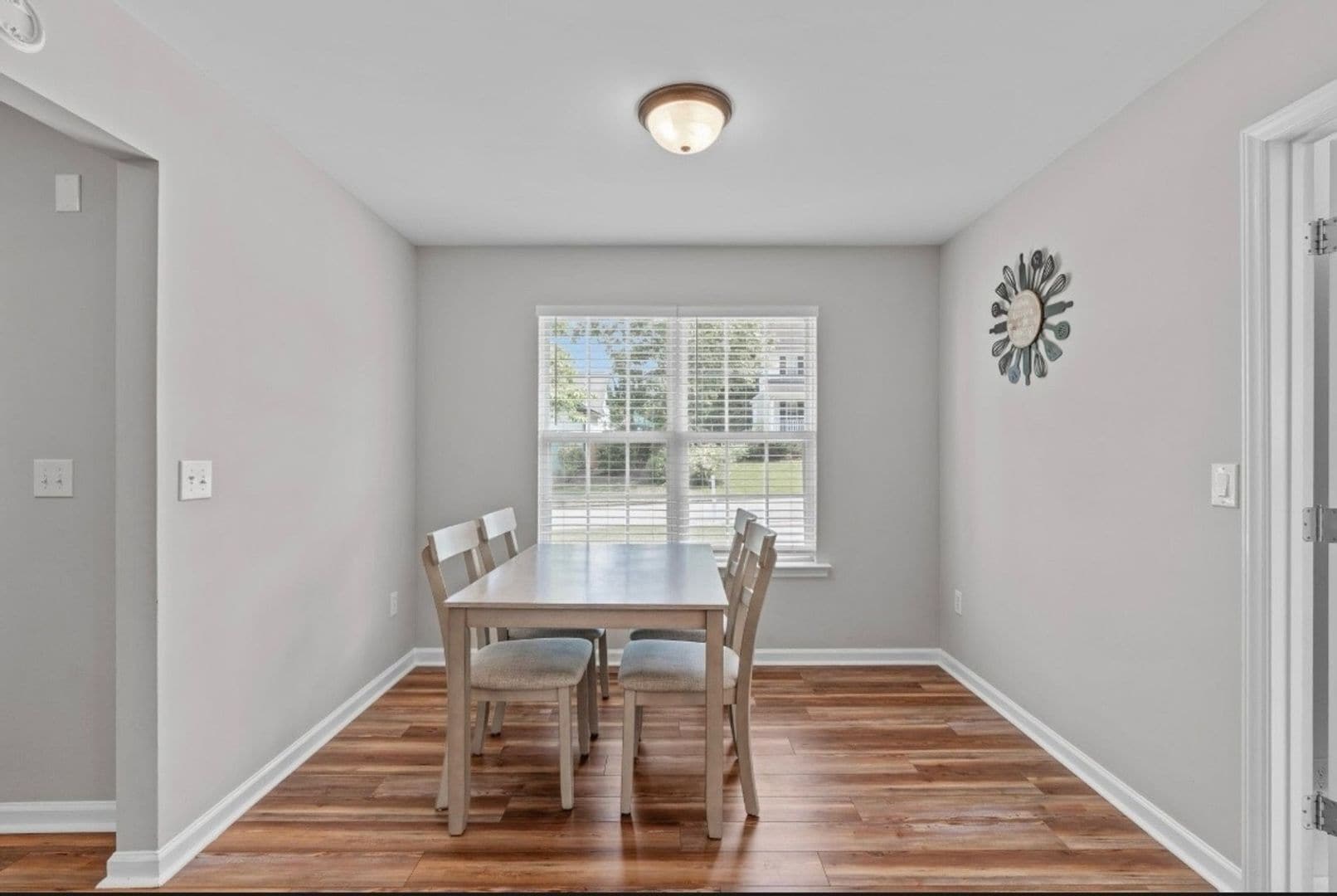 Building Photo - 700 Mossburn Ct