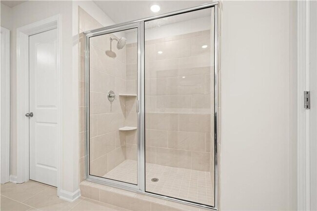 Building Photo - Spacious 3BR Townhome in Lawrenceville