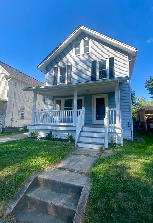 Primary Photo - 1062 Pitkin Ave