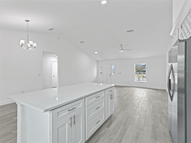 Building Photo - 563 Marion Oaks Blvd