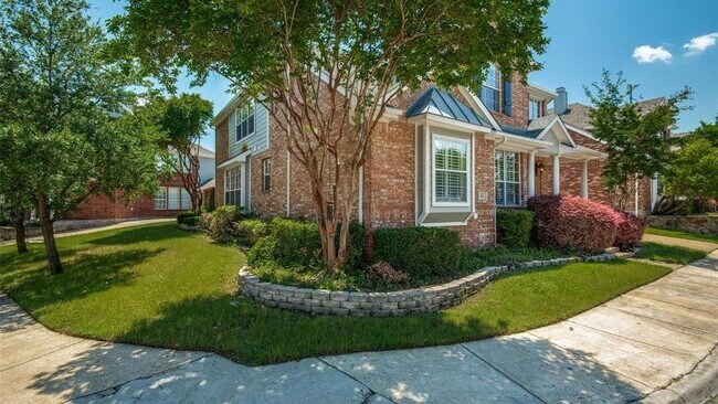 Building Photo - 452 Richmond St