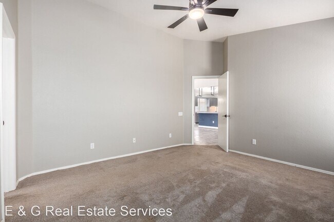Building Photo - 3 br, 2 bath House - 3431 E Menadota Dr