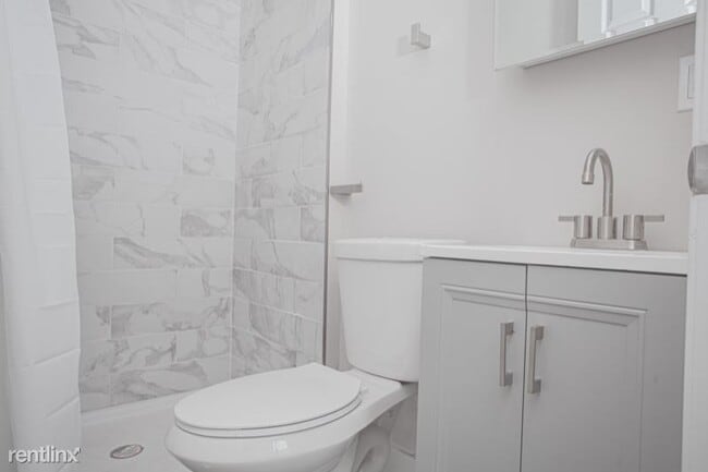 Building Photo - 1 br, 1 bath Condo - 1109 W Lehigh Ave
