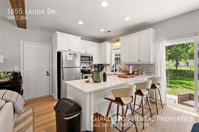 Building Photo - 1655 Lauda Dr