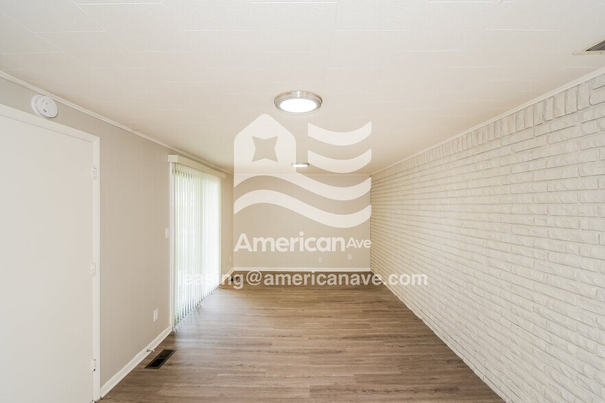 Building Photo - 47 S Coventry Dr