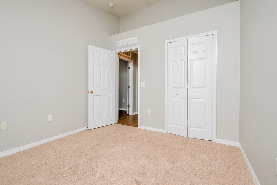 Building Photo - 1507 Alhambra Crest Dr