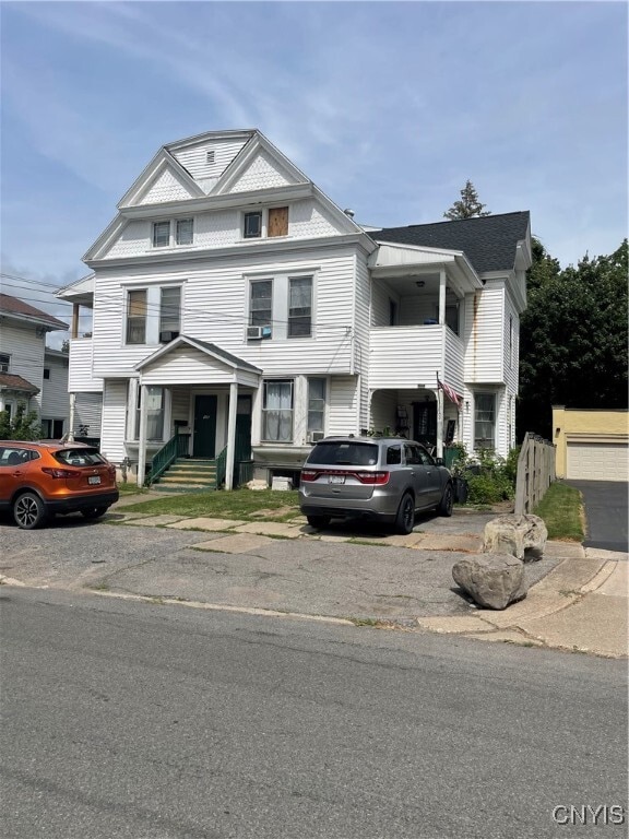 Primary Photo - 109 S 4th St